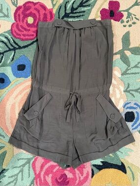 BCBGMAXAZRIA romper size 8